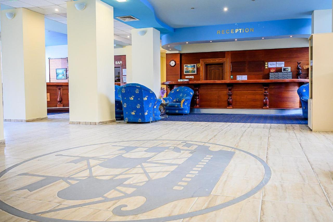 Hotel Fregata クラネヴォ エクステリア 写真
