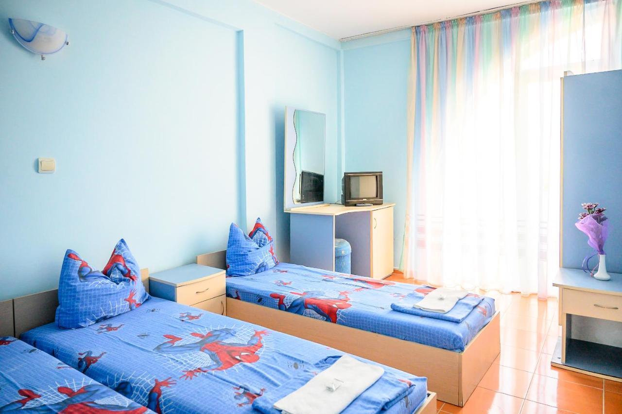 Hotel Fregata クラネヴォ エクステリア 写真