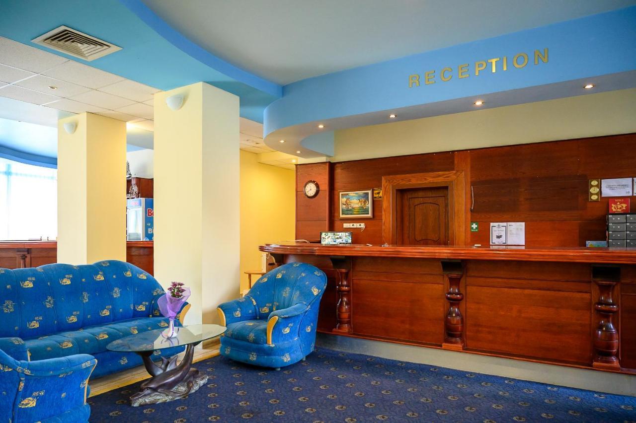 Hotel Fregata クラネヴォ エクステリア 写真