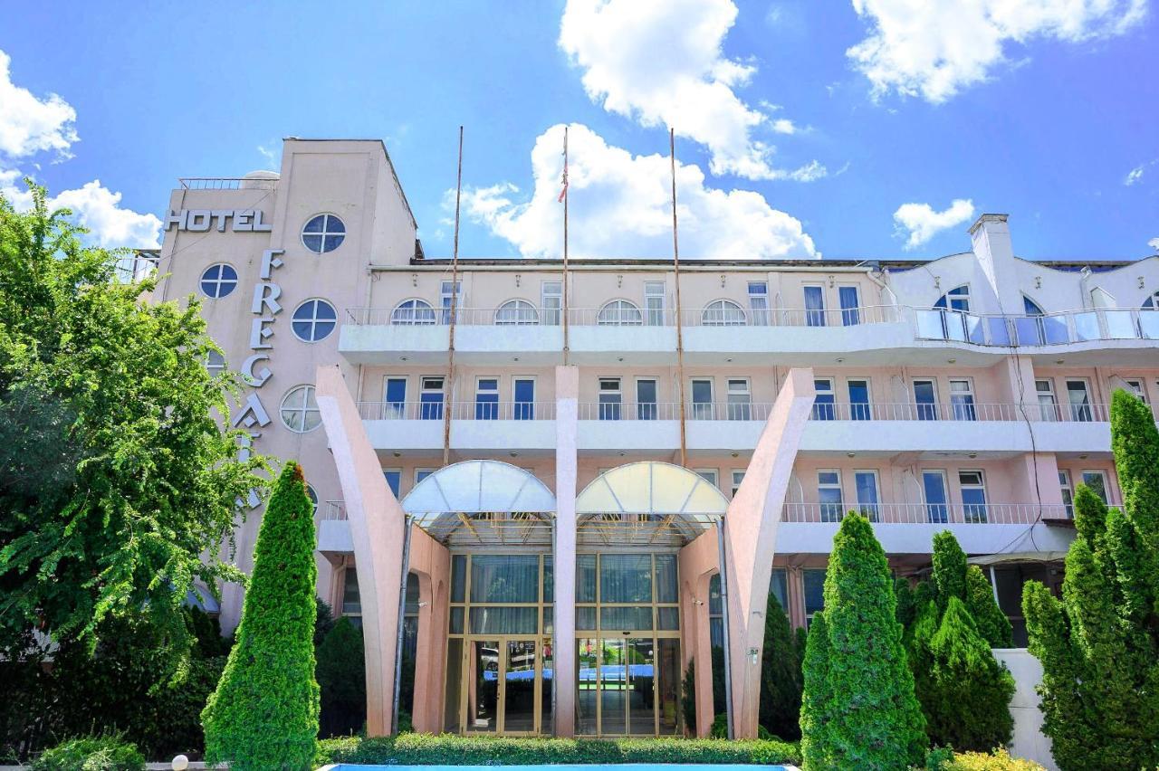 Hotel Fregata クラネヴォ エクステリア 写真